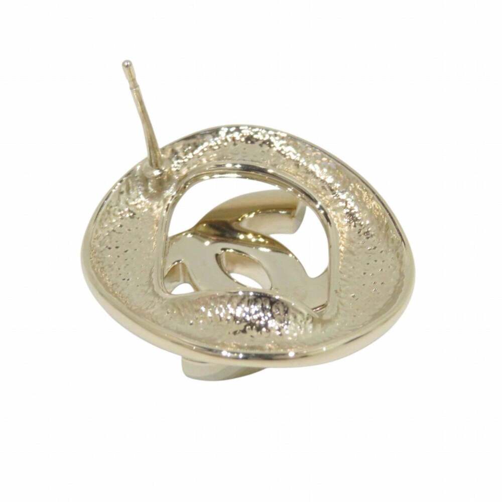 CHANEL Authentic Earrings - Picture 9 of 9
